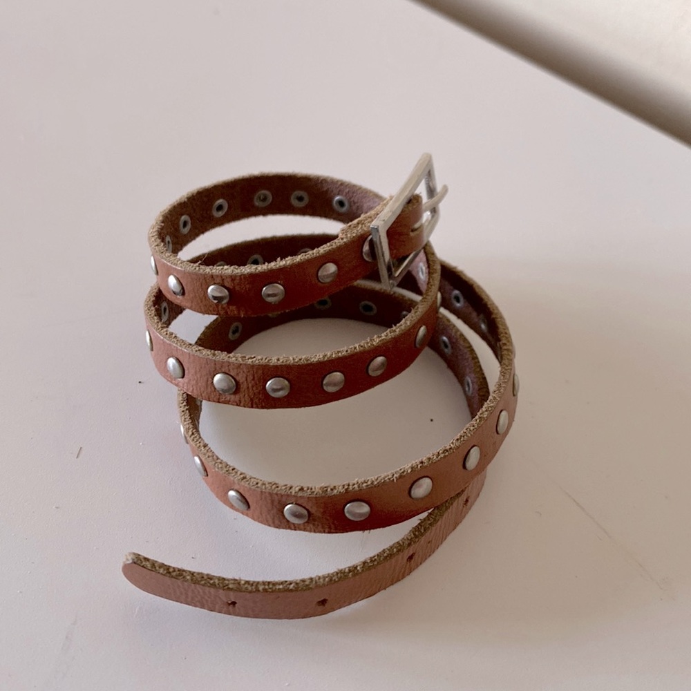 Genuine leather belted bracelet